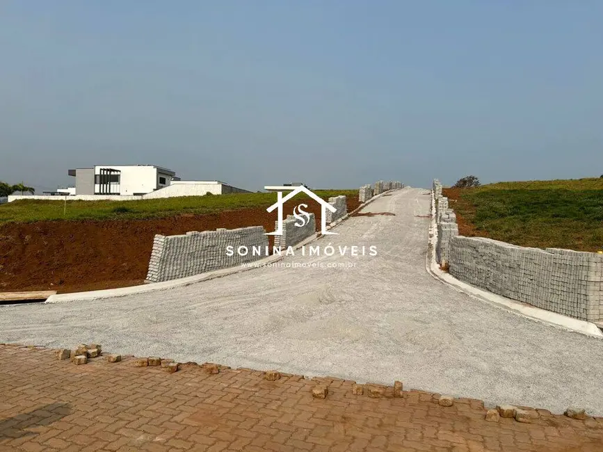 Foto 2 de Terreno / Lote à venda, 1000m2 em Joanopolis - SP