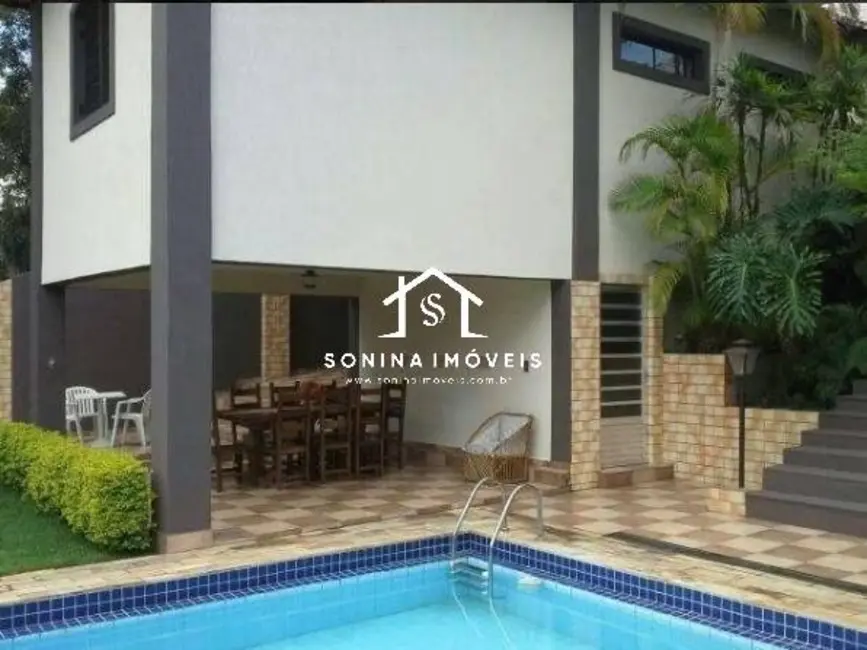 Foto 2 de Casa com 4 quartos à venda, 600m2 em Vila Santista, Atibaia - SP