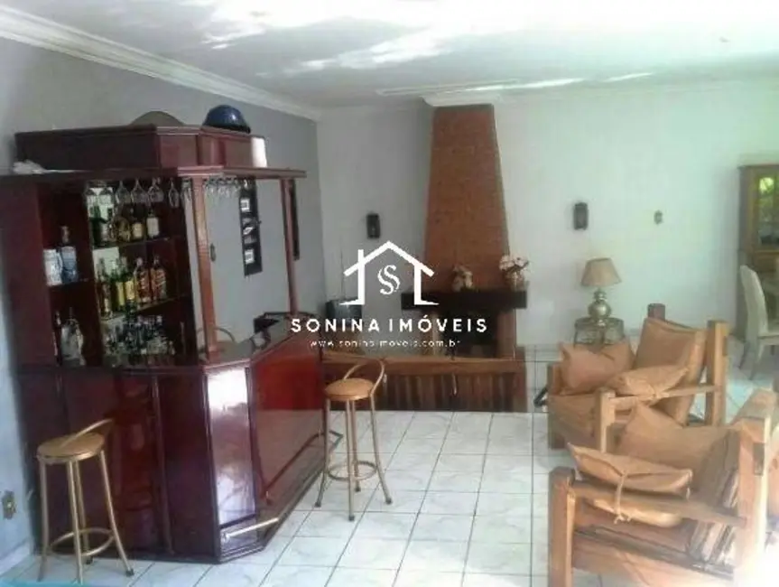 Foto 6 de Casa com 4 quartos à venda, 600m2 em Vila Santista, Atibaia - SP