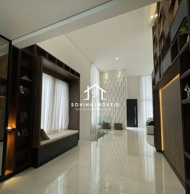 Foto 3 de Casa com 3 quartos à venda, 441m2 em Rio Abaixo, Atibaia - SP