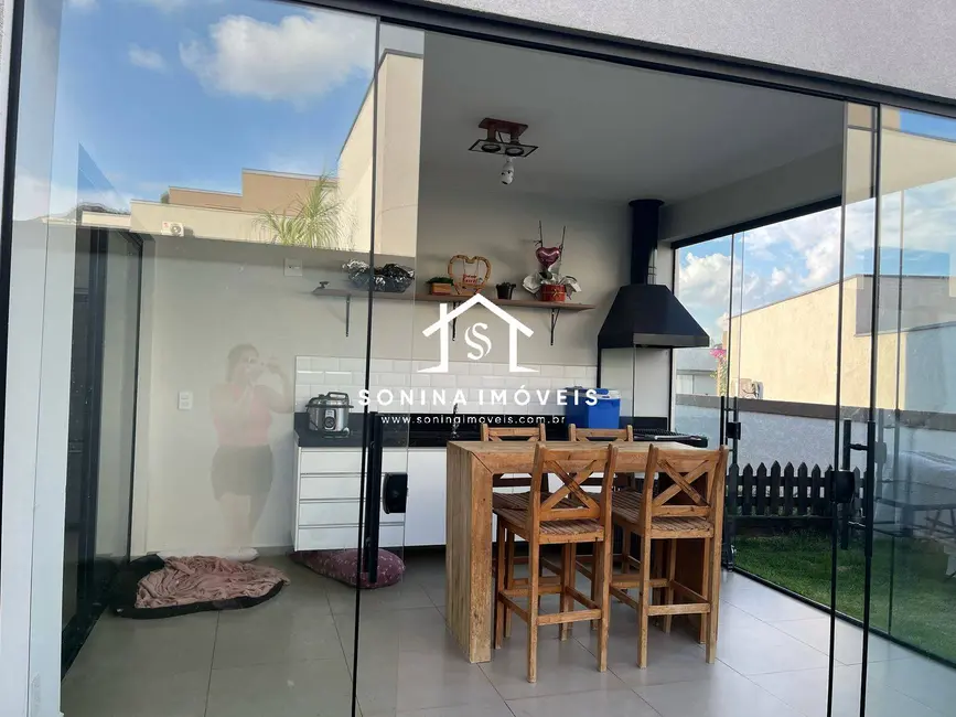 Foto 1 de Casa com 3 quartos à venda, 275m2 em San Fernando Valley, Atibaia - SP