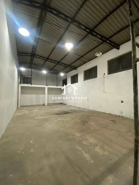 Foto 9 de Loja para alugar, 750m2 em Ressaca, Atibaia - SP