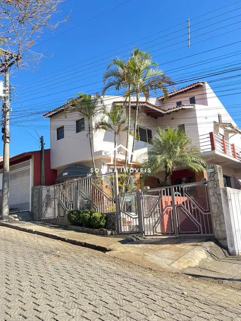 Foto 3 de Casa com 3 quartos à venda, 330m2 em Bom Jesus Dos Perdoes - SP