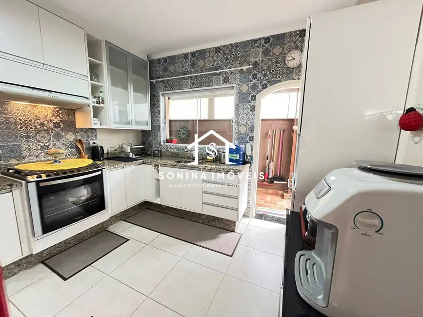 Foto 9 de Casa com 4 quartos à venda, 340m2 em Alvinópolis, Atibaia - SP