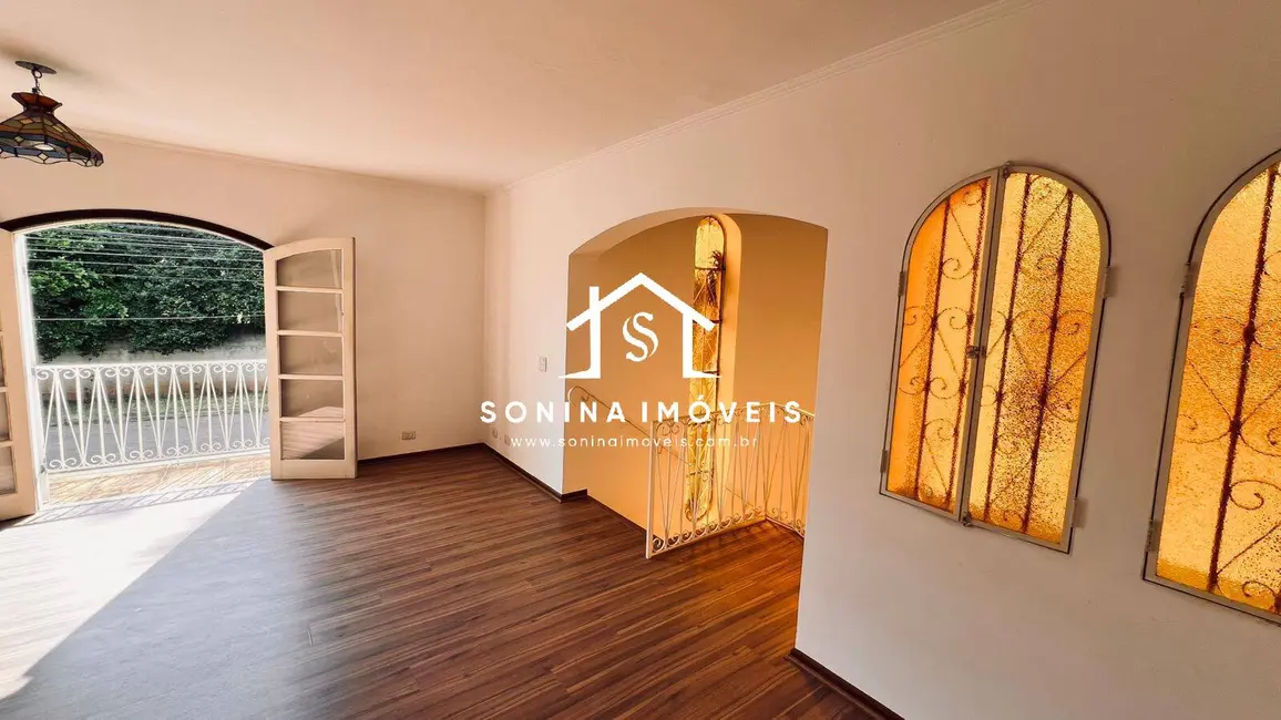 Foto 2 de Casa com 5 quartos à venda e para alugar, 308m2 em Vila Santista, Atibaia - SP