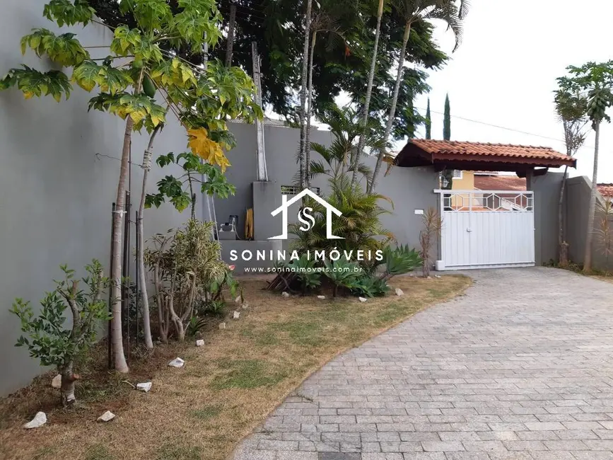 Foto 1 de Casa com 5 quartos à venda e para alugar, 403m2 em Jardim do Lago, Atibaia - SP