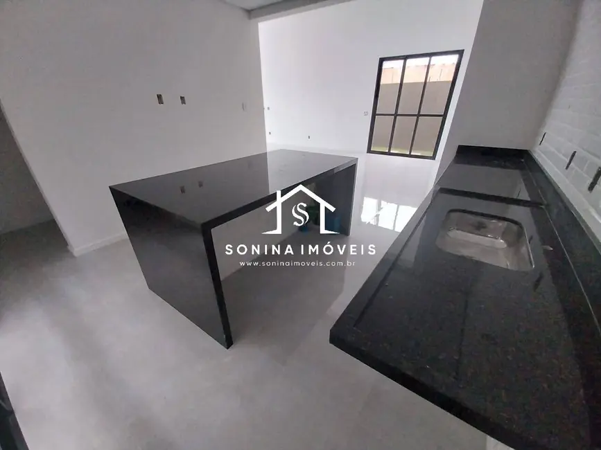 Casa com 3 quartos à venda, 432m2 em Atibaia - SP - imagem 3 Foto 3 de Casa com 3 quartos à venda, 432m2 em Atibaia - SP