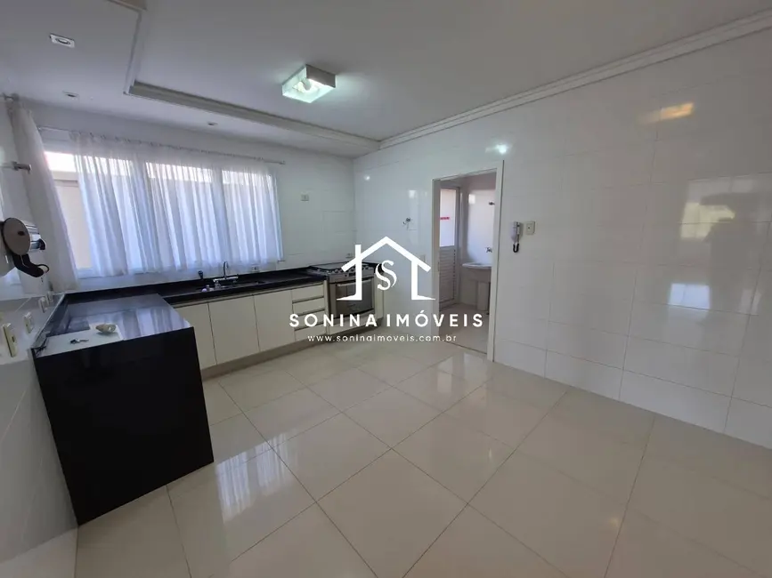 Casa com 5 quartos à venda e para alugar, 800m2 em Jardim Residencial Santa Luiza, Atibaia - SP - imagem 3 Foto 3 de Casa com 5 quartos à venda e para alugar, 800m2 em Jardim Residencial Santa Luiza, Atibaia - SP