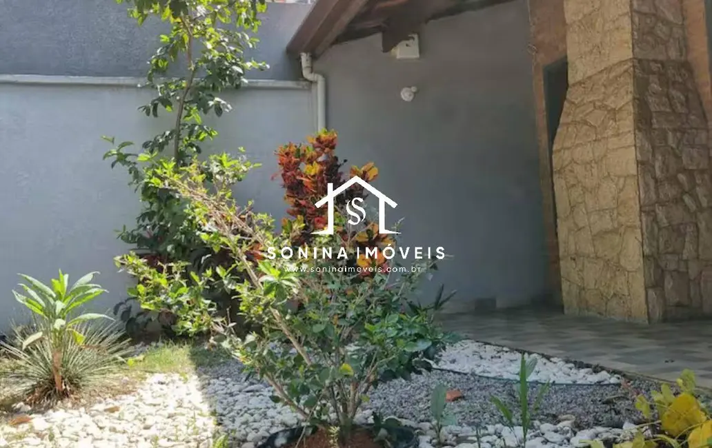 Foto 5 de Casa com 4 quartos à venda e para alugar, 301m2 em Jardim do Lago, Atibaia - SP