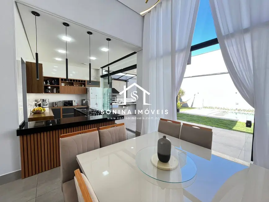 Foto 8 de Casa com 3 quartos à venda, 510m2 em Jardim Shangri-Lá, Atibaia - SP