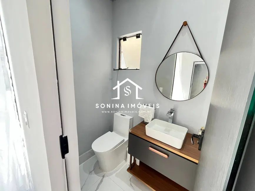 Foto 3 de Casa com 3 quartos à venda, 510m2 em Jardim Shangri-Lá, Atibaia - SP