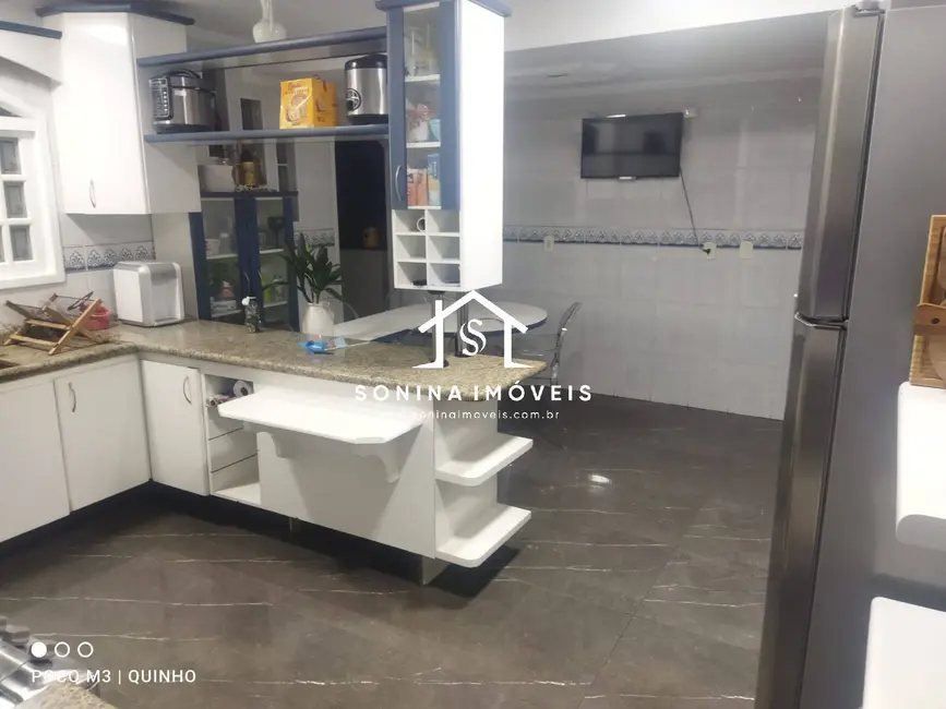 Foto 8 de Casa com 5 quartos à venda, 295m2 em Jardim Nice, São Paulo - SP