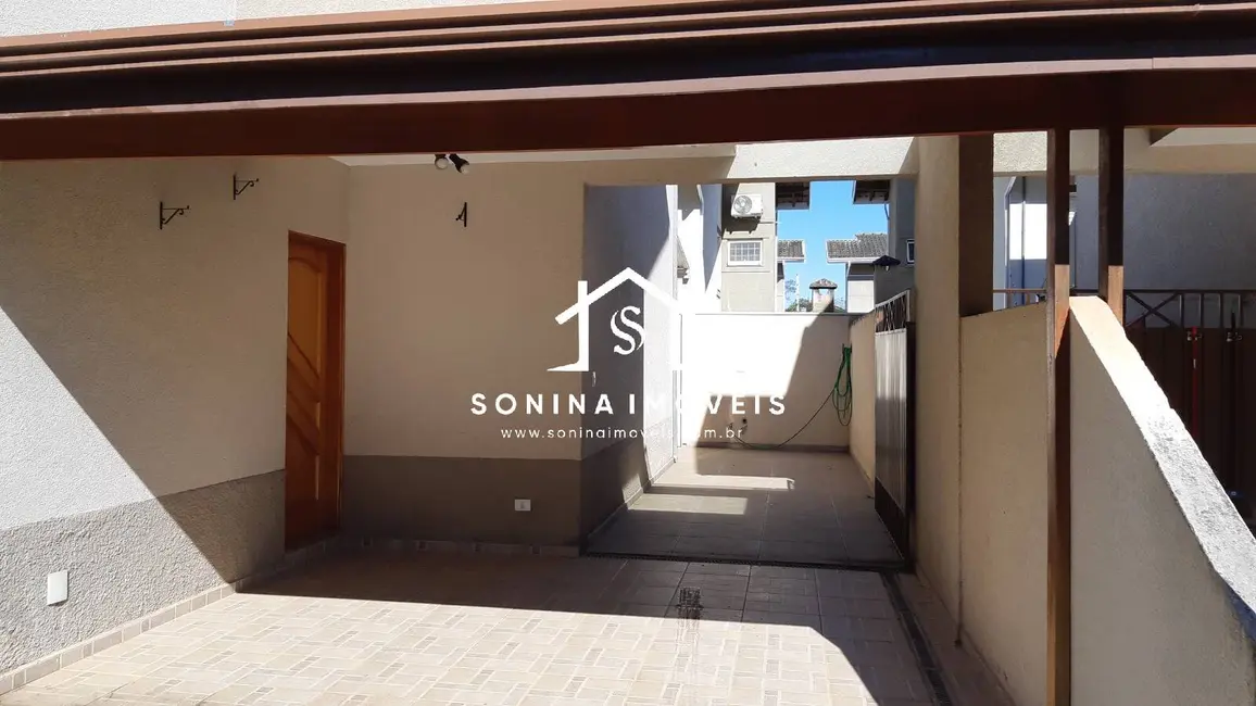 Casa com 3 quartos à venda, 167m2 em Jardim das Cerejeiras, Atibaia - SP - imagem 3 Foto 3 de Casa com 3 quartos à venda, 167m2 em Jardim das Cerejeiras, Atibaia - SP