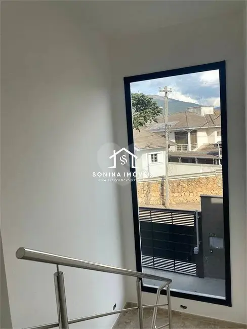 Foto 9 de Casa com 3 quartos à venda, 210m2 em Vila Petrópolis, Atibaia - SP