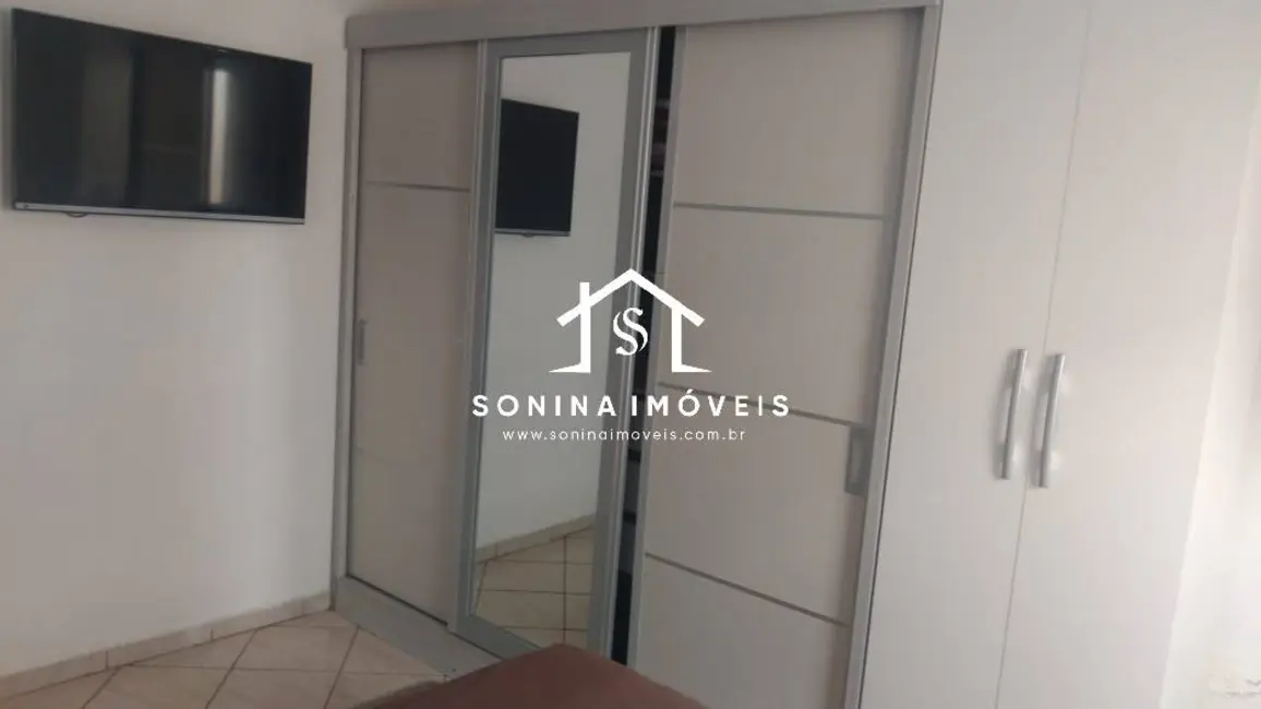 Casa com 2 quartos à venda, 180m2 em Jardim das Cerejeiras, Atibaia - SP - imagem 8 Foto 8 de Casa com 2 quartos à venda, 180m2 em Jardim das Cerejeiras, Atibaia - SP