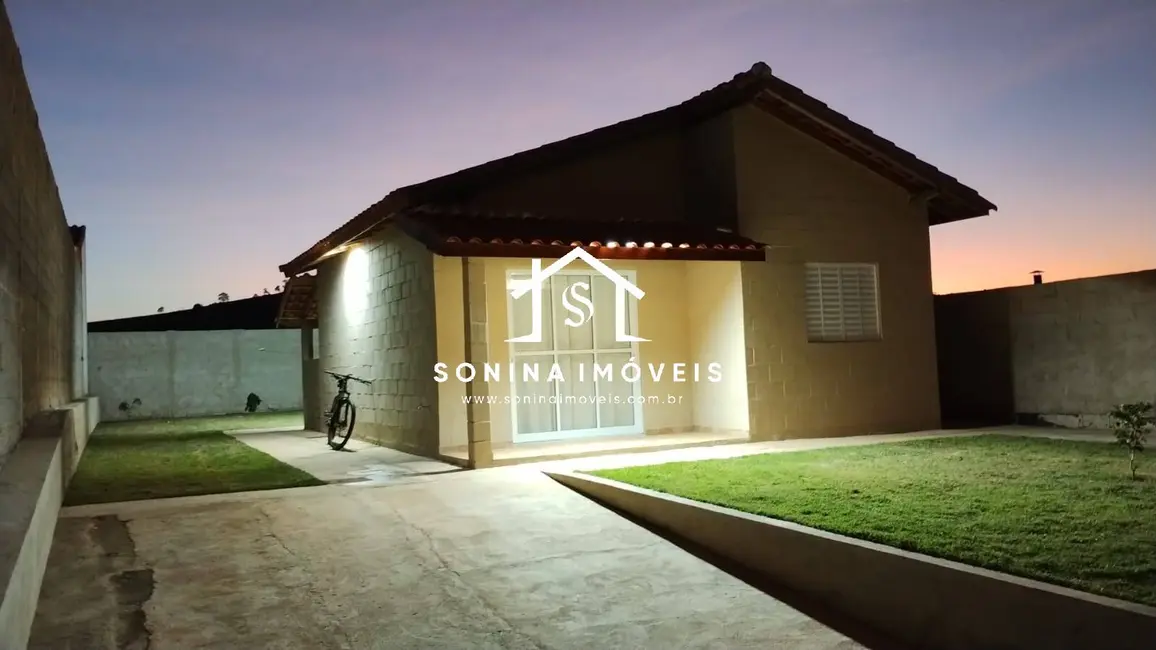 Foto 1 de Casa com 2 quartos à venda, 384m2 em Atibaia - SP