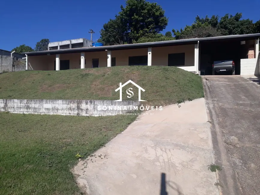 Casa com 2 quartos à venda, 559m2 em Vitória Régia, Atibaia - SP - imagem 1 Foto 1 de Casa com 2 quartos à venda, 559m2 em Vitória Régia, Atibaia - SP
