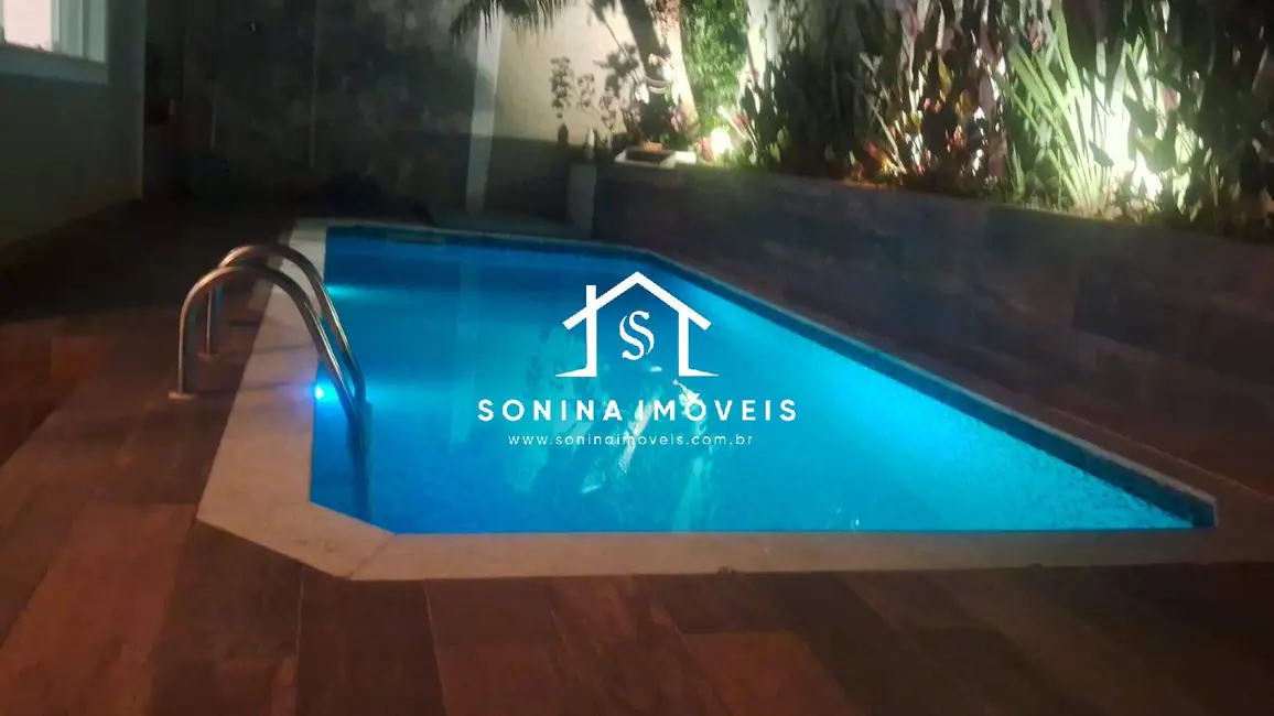 Foto 1 de Casa com 3 quartos à venda, 185m2 em Vila Petrópolis, Atibaia - SP