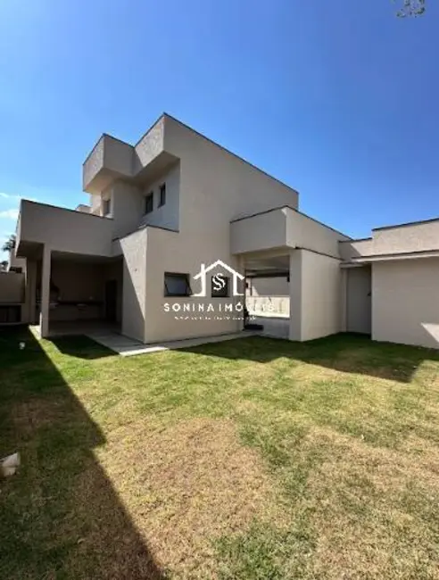 Casa de Condomínio com 3 quartos à venda, 169m2 em Vila Petrópolis, Atibaia - SP - imagem 4 Foto 4 de Casa de Condomínio com 3 quartos à venda, 169m2 em Vila Petrópolis, Atibaia - SP