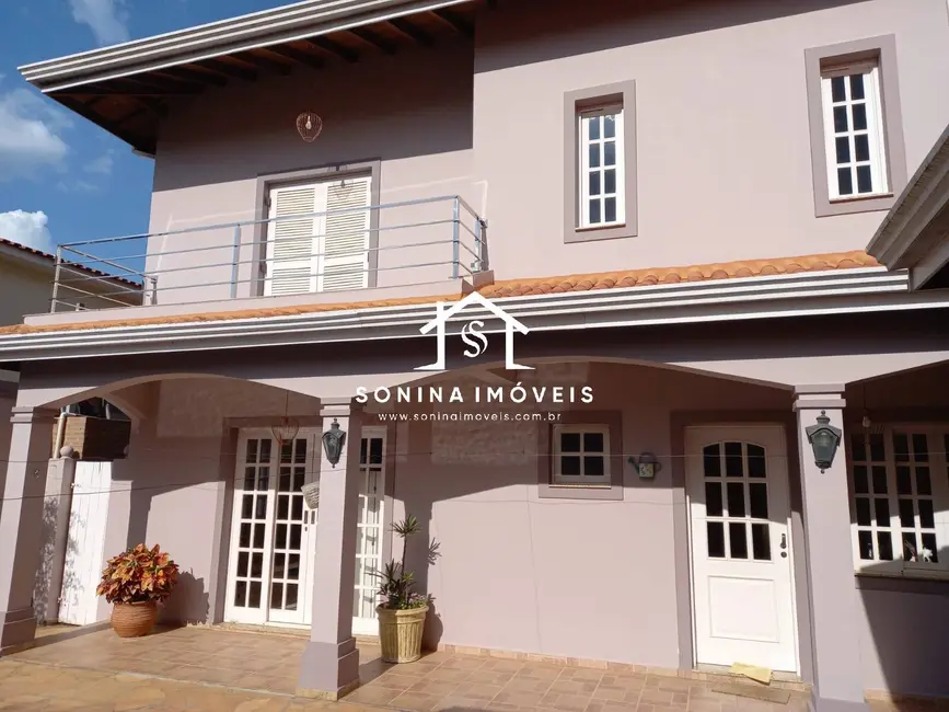 Casa com 3 quartos à venda, 427m2 em Jardim Itaperi, Atibaia - SP - imagem 9 Foto 9 de Casa com 3 quartos à venda, 427m2 em Jardim Itaperi, Atibaia - SP