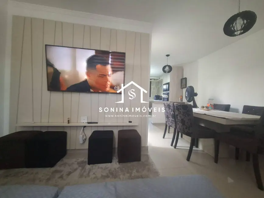 Casa com 2 quartos à venda, 175m2 em Nova Cerejeira, Atibaia - SP - imagem 2 Foto 2 de Casa com 2 quartos à venda, 175m2 em Nova Cerejeira, Atibaia - SP