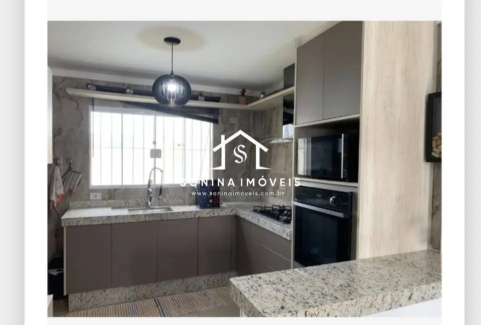 Casa com 2 quartos à venda, 175m2 em Nova Cerejeira, Atibaia - SP - imagem 4 Foto 4 de Casa com 2 quartos à venda, 175m2 em Nova Cerejeira, Atibaia - SP