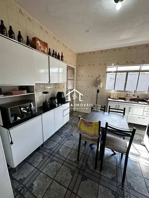 Casa com 2 quartos à venda, 235m2 em Jardim Alvinópolis, Atibaia - SP - imagem 6 Foto 6 de Casa com 2 quartos à venda, 235m2 em Jardim Alvinópolis, Atibaia - SP