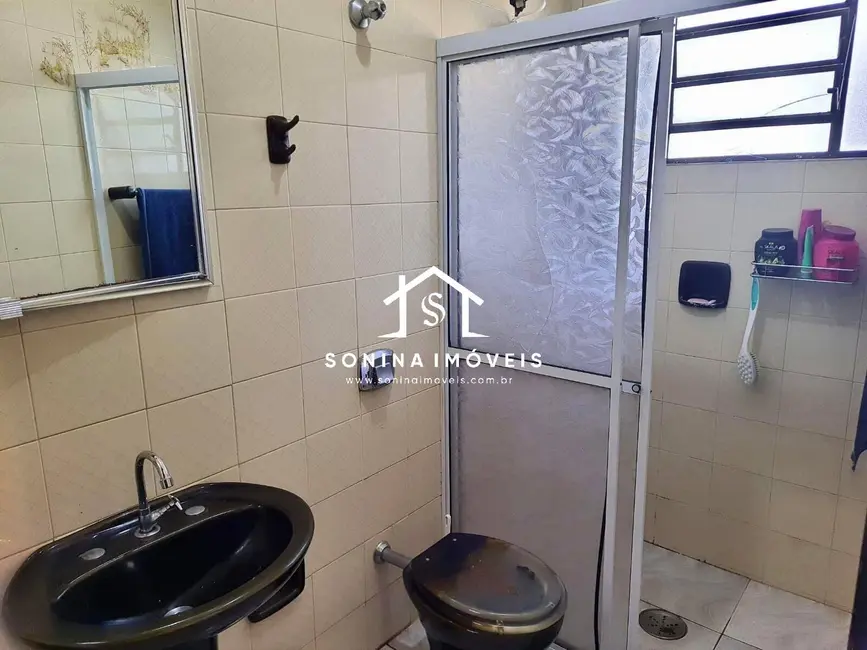 Casa com 2 quartos à venda, 235m2 em Jardim Alvinópolis, Atibaia - SP - imagem 8 Foto 8 de Casa com 2 quartos à venda, 235m2 em Jardim Alvinópolis, Atibaia - SP