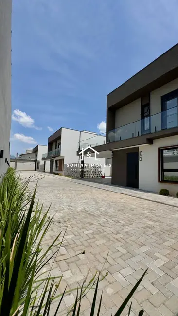 Foto 2 de Casa com 3 quartos à venda, 184m2 em Atibaia - SP