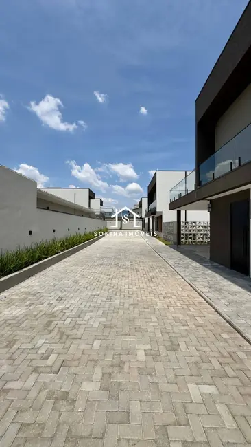 Foto 8 de Casa com 3 quartos à venda, 184m2 em Atibaia - SP