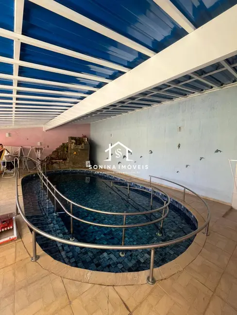 Casa com 5 quartos à venda, 450m2 em Centro, Atibaia - SP - imagem 3 Foto 3 de Casa com 5 quartos à venda, 450m2 em Centro, Atibaia - SP