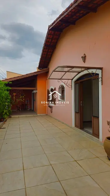 Foto 5 de Casa com 3 quartos à venda, 500m2 em Atibaia - SP