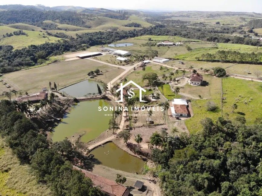 Foto 1 de Fazenda / Haras com 39 quartos à venda, 29m2 em Loteamento Villa Branca, Jacarei - SP