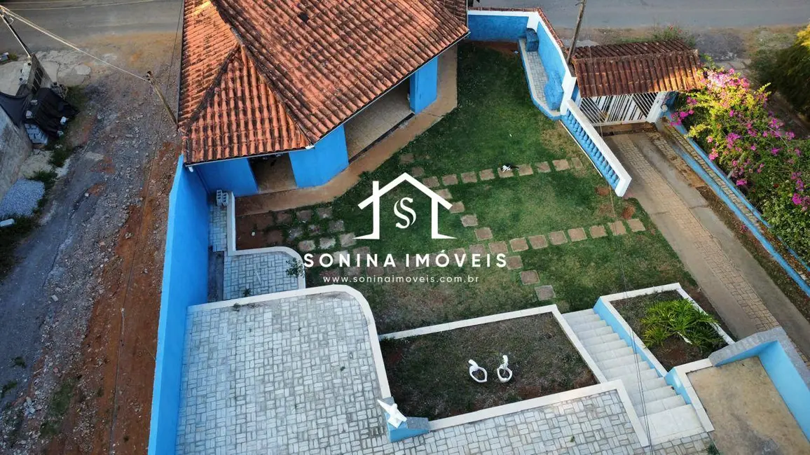 Chácara com 5 quartos à venda, 1000m2 em Curitibanos, Braganca Paulista - SP - imagem 1 Foto 1 de Chácara com 5 quartos à venda, 1000m2 em Curitibanos, Braganca Paulista - SP