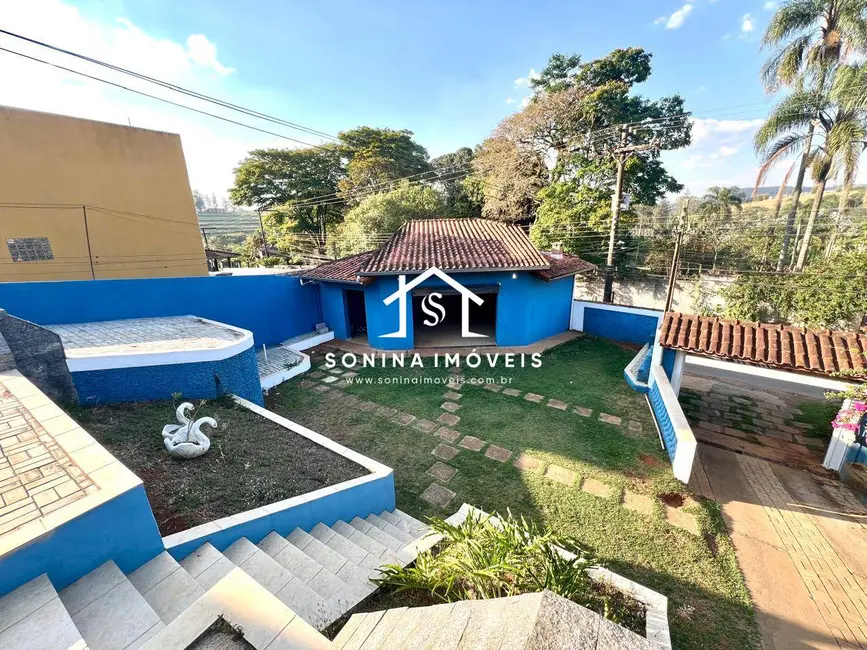 Chácara com 5 quartos à venda, 1000m2 em Curitibanos, Braganca Paulista - SP - imagem 3 Foto 3 de Chácara com 5 quartos à venda, 1000m2 em Curitibanos, Braganca Paulista - SP