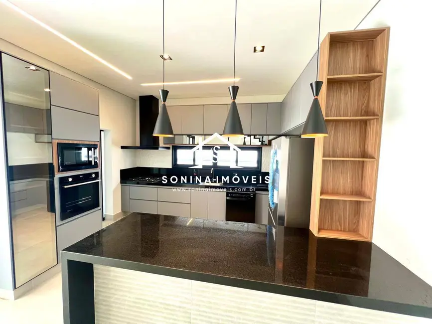 Casa com 3 quartos à venda, 357m2 em Braganca Paulista - SP - imagem 6 Foto 6 de Casa com 3 quartos à venda, 357m2 em Braganca Paulista - SP