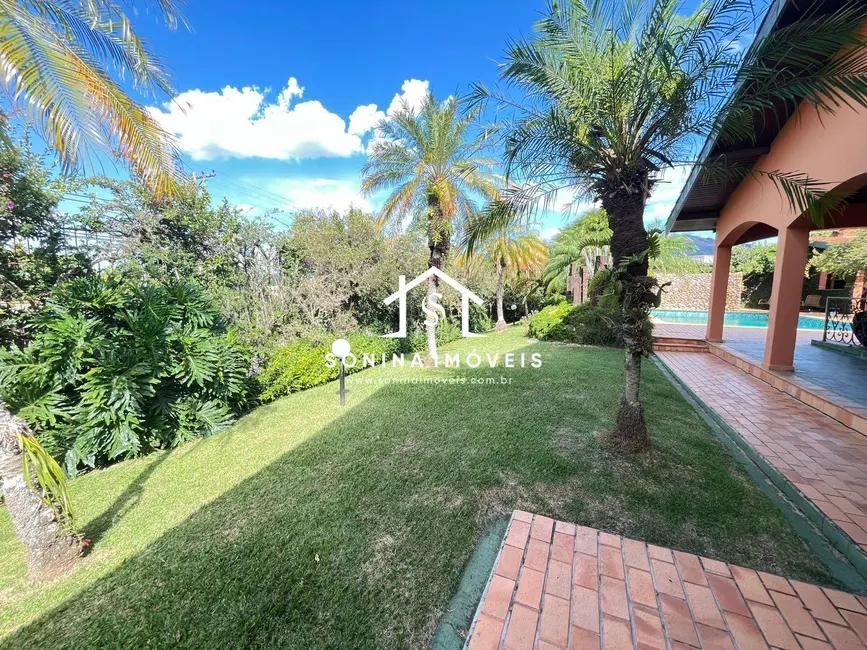 Foto 2 de Casa com 6 quartos à venda, 2000m2 em Jardim dos Cambaras, Atibaia - SP