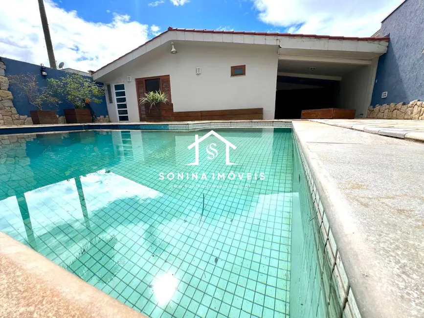 Foto 1 de Casa com 2 quartos à venda, 350m2 em Nova Gardênia, Atibaia - SP