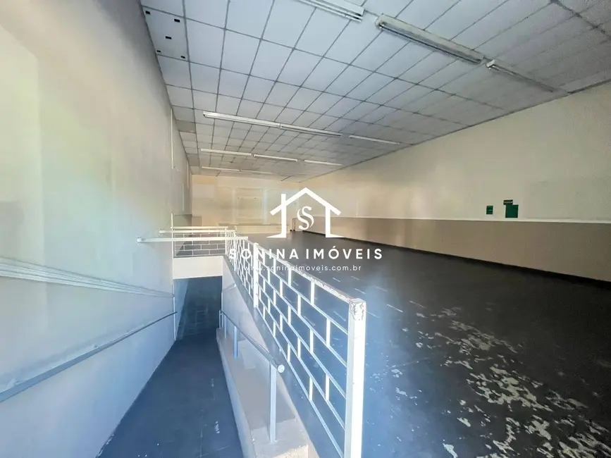 Foto 1 de Sala Comercial à venda e para alugar, 430m2 em Centro, Bom Jesus Dos Perdoes - SP