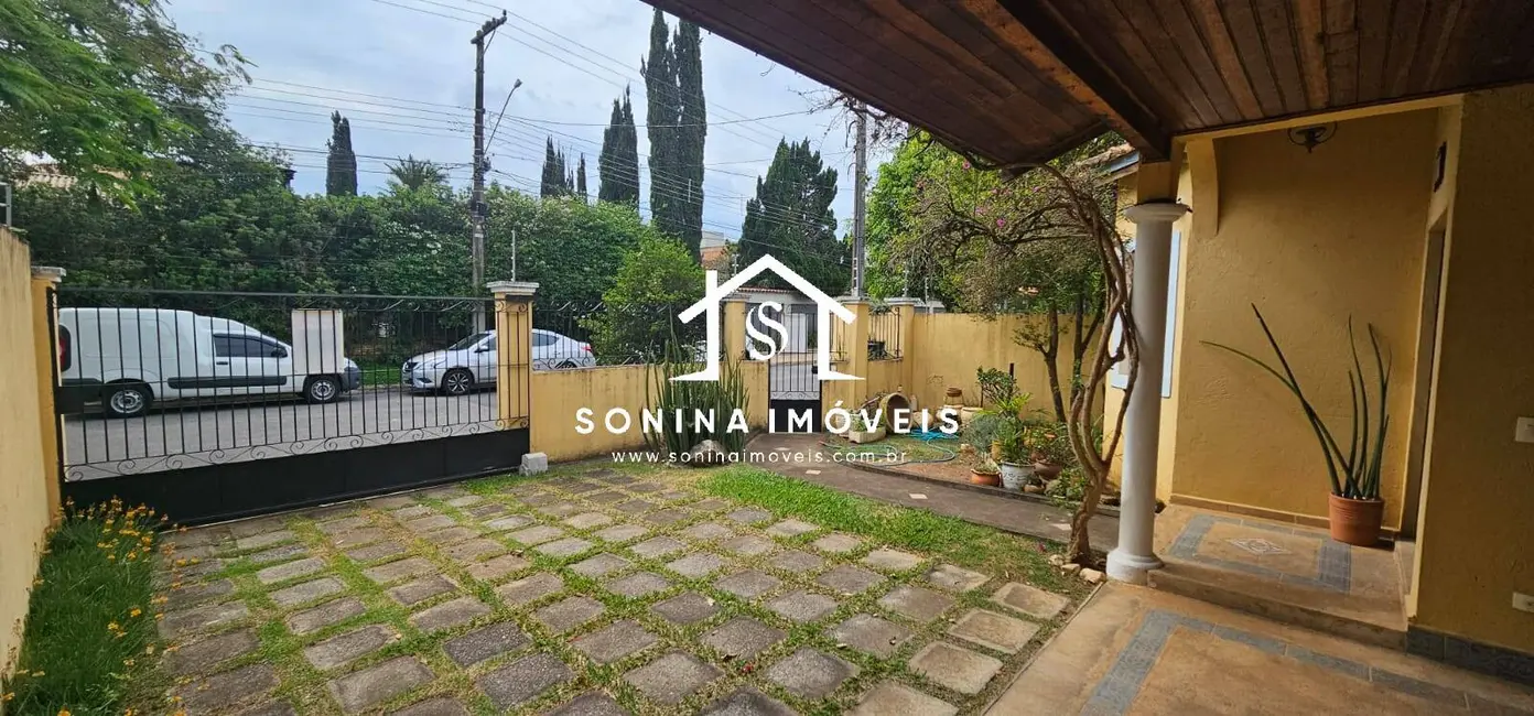 Foto 5 de Casa com 3 quartos à venda, 500m2 em Vila Petrópolis, Atibaia - SP