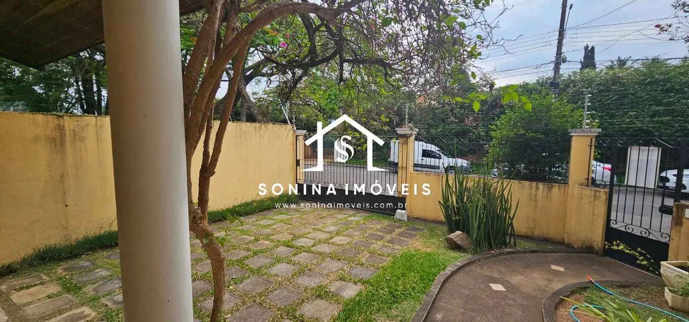 Foto 4 de Casa com 3 quartos à venda, 500m2 em Vila Petrópolis, Atibaia - SP