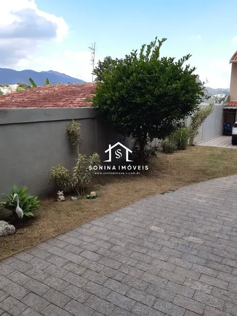 Foto 3 de Casa com 5 quartos à venda e para alugar, 403m2 em Jardim do Lago, Atibaia - SP