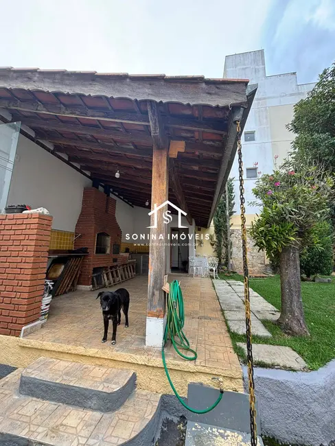 Foto 7 de Casa com 4 quartos para alugar, 200m2 em Alvinópolis, Atibaia - SP