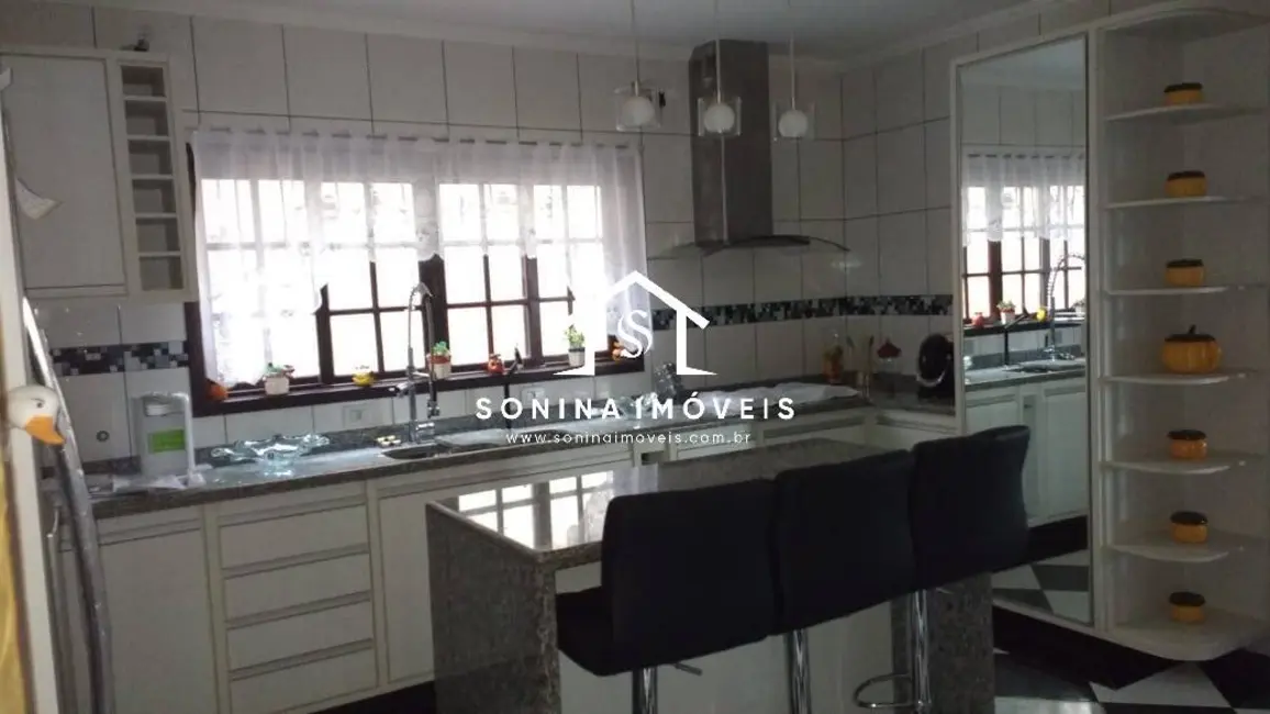 Foto 3 de Casa com 3 quartos à venda, 1180m2 em Atibaia Belvedere, Atibaia - SP