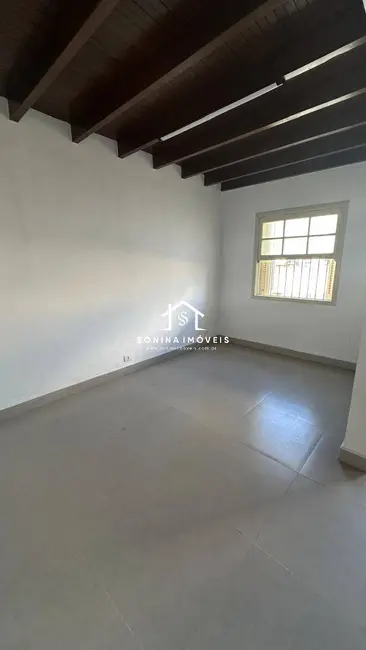 Foto 8 de Casa com 2 quartos para alugar, 160m2 em Centro, Atibaia - SP