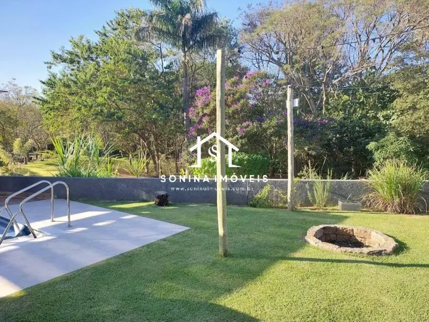 Foto 4 de Casa com 4 quartos à venda, 730m2 em Atibaia - SP