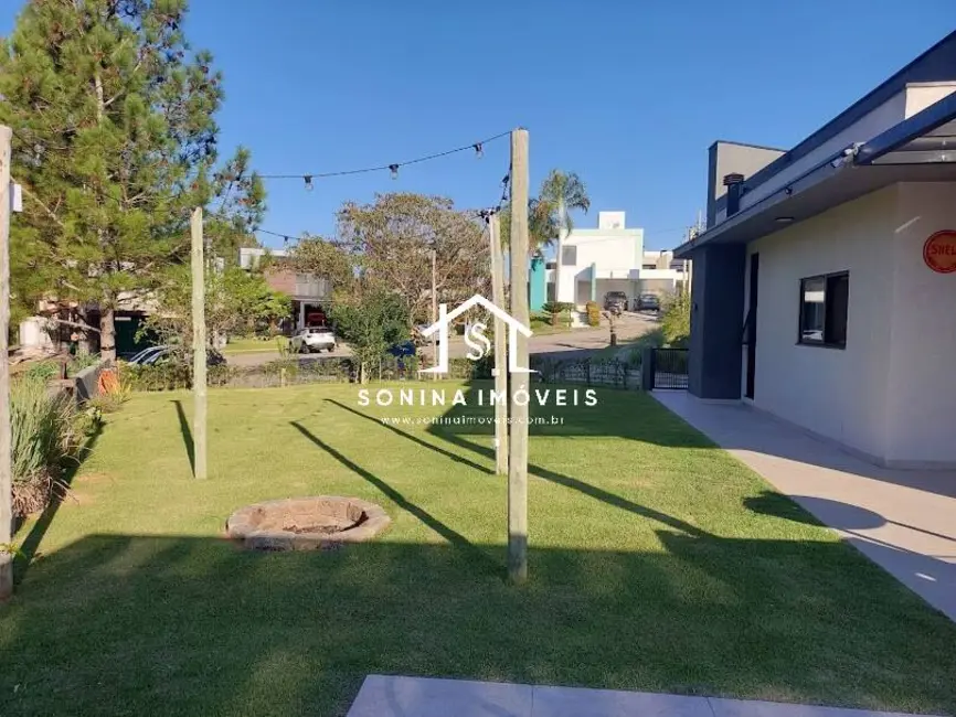 Foto 9 de Casa com 4 quartos à venda, 730m2 em Atibaia - SP