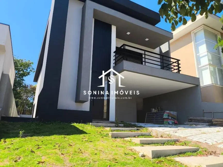 Foto 1 de Casa com 5 quartos à venda, 618m2 em Atibaia - SP