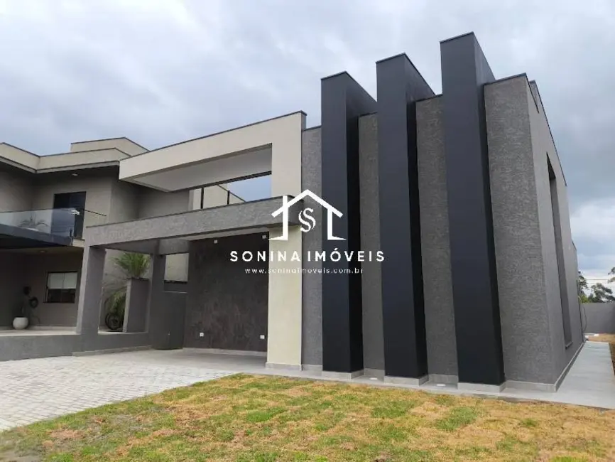 Foto 2 de Casa com 3 quartos à venda, 360m2 em Atibaia - SP