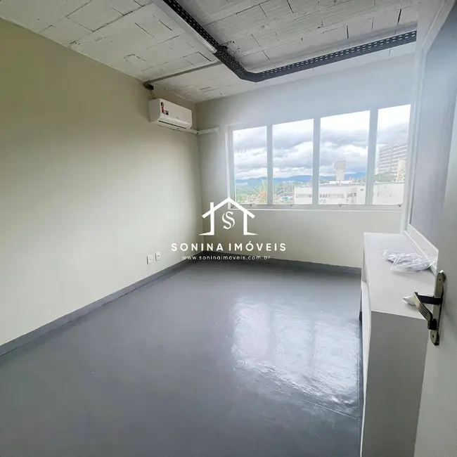 Foto 3 de Sala Comercial para alugar, 60m2 em Centro, Atibaia - SP